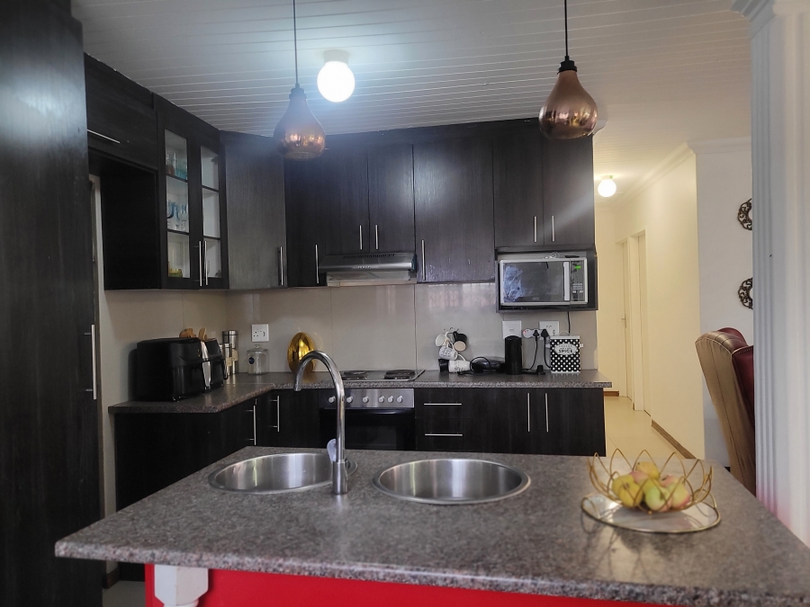 To Let 3 Bedroom Property for Rent in Hagley Western Cape